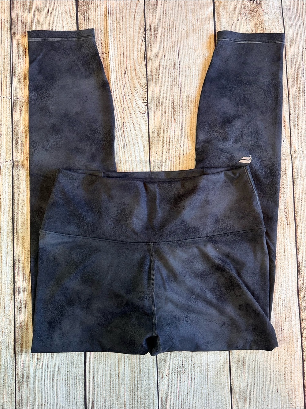 Fabletics Boost PowerHold High Waisted 7/8 Leggings Onyx Smudge M - Picture 3 of 6
